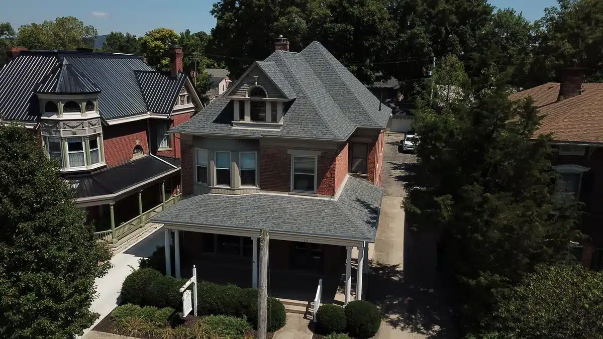 Front view of best roof shingles installed on Ohio property