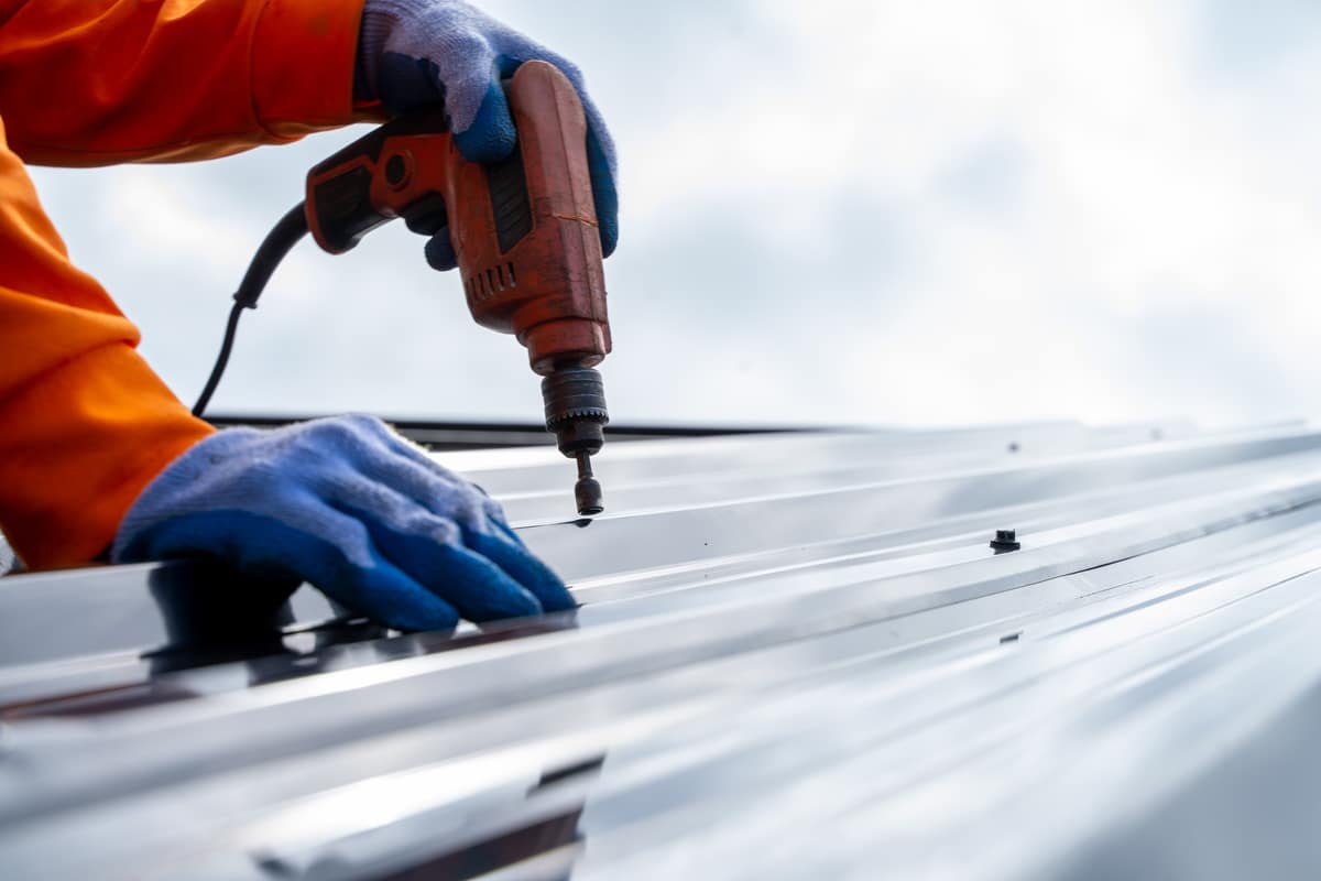 metal roof maintenance